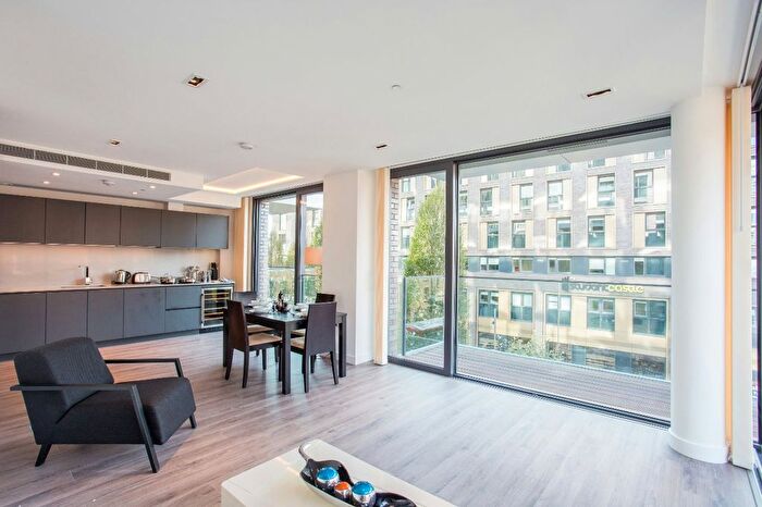 2 Bedroom Flat To Rent In Cashmere House, Leman Street, Goodman's Fields, Aldgate, E1