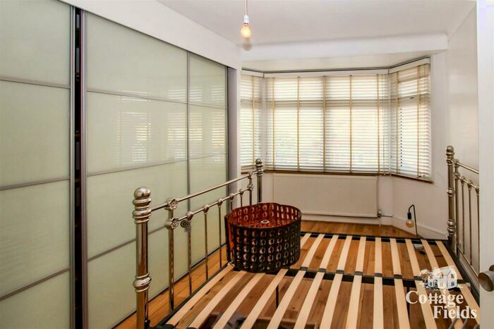 5 Bedroom House To Rent In Anson Road, London, N7