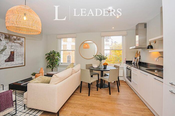 2 Bedroom Flat To Rent In Pamphilon House, High Street, BR1