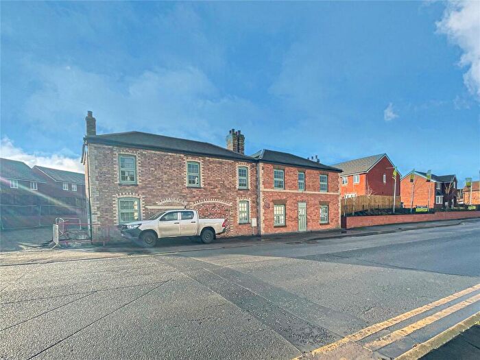 2 Bedroom End Of Terrace House To Rent In Watling Street, Two Gates, Tamworth, Staffordshire, B77