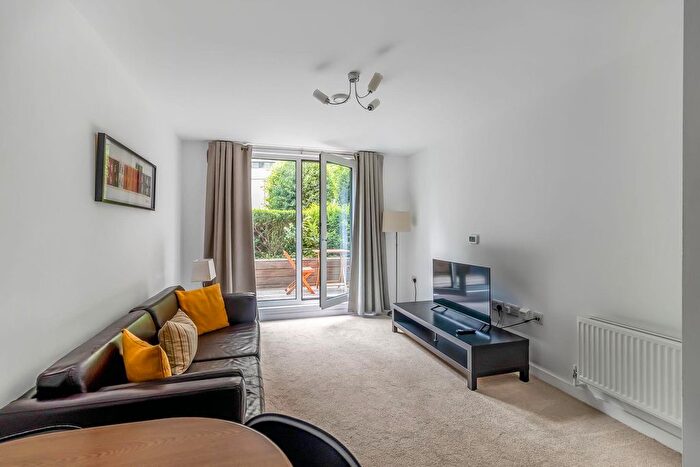 1 Bedroom Flat To Rent In Woods House, Grosvenor Waterside, Gatliff Road, London, SW1W