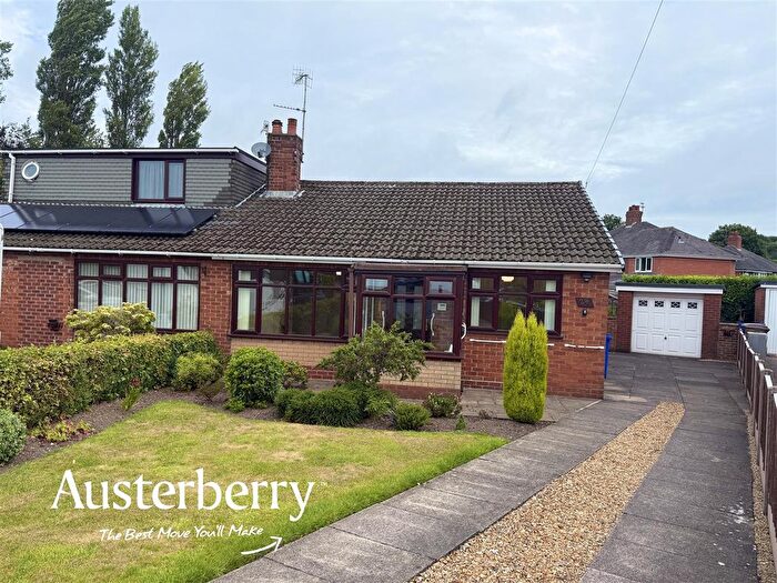 2 Bedroom Semi-detached Bungalow For Sale In Weston Drive, Stoke-On-Trent, ST3