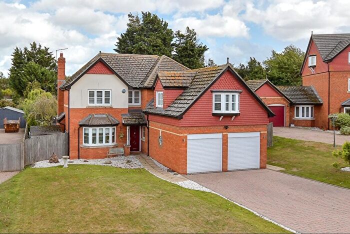 5 Bedroom Detached House For Sale In Oak Tree Close, Eastchurch, Sheerness, Kent, ME12