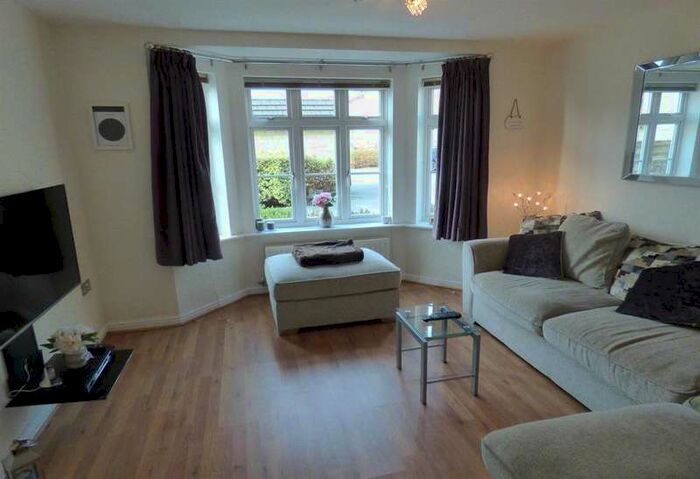 2 Bedroom Flat To Rent In Odile Mews, Eldwick, Bingley, BD16