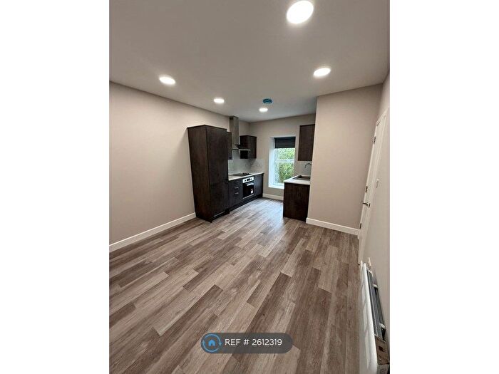 1 Bedroom Flat To Rent In Wedgewood Street, Aylesbury, HP19