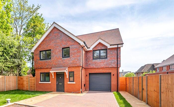 4 Bedroom Detached House For Sale In London Road, Hindhead, GU26