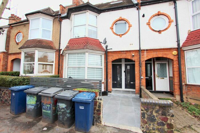 2 Bedroom Flat To Rent In Alexandra Road, London, NW4