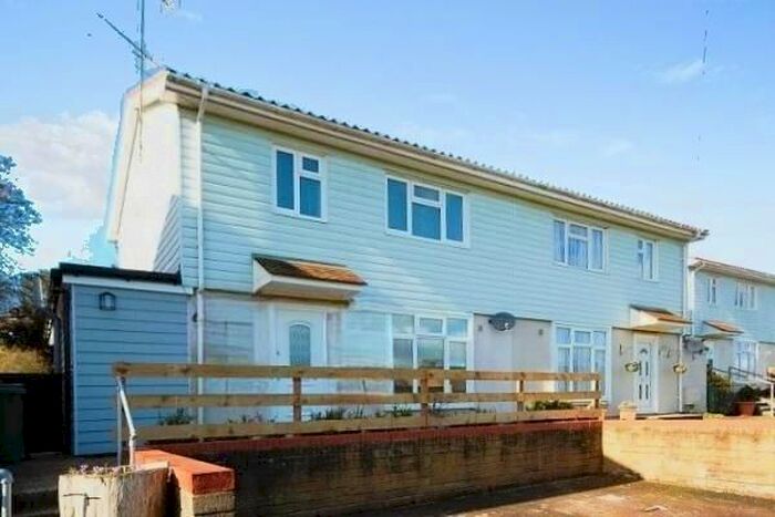 4 Bedroom Semi-Detached House To Rent In Walpole Road, Winchester, SO22