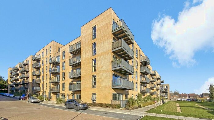 2 Bedroom Flat To Rent In Lambourne House, Apple Yard, London, SE20