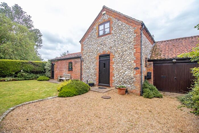 3 Bedroom Barn Conversion For Sale In Stanhoe Road, Bircham Tofts, King's Lynn, Norfolk, PE31