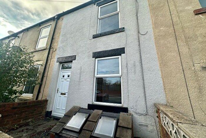2 Bedroom Terraced House To Rent In Warminster Road, Sheffield, S8