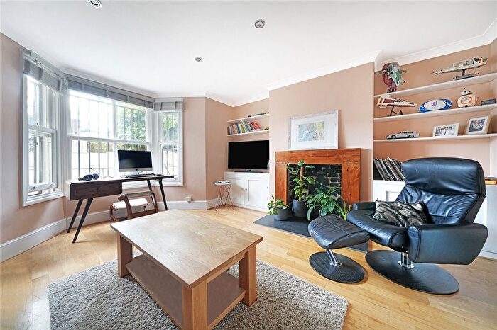 1 Bedroom Flat To Rent In Lauriston Road, South Hackney, London, E9
