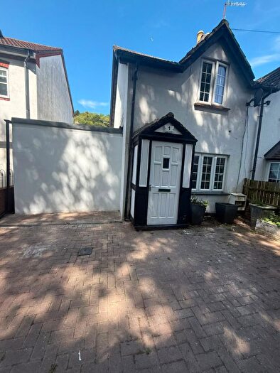 4 Bedroom Detached House To Rent In Station Road, Kenley, CR8
