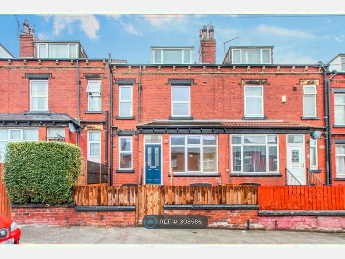 2 Bedroom Terraced House To Rent In Berkeley Avenue, Leeds, LS8