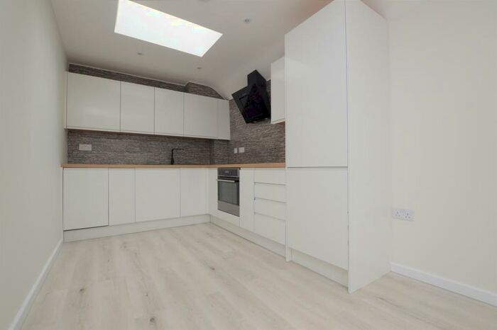 2 Bedroom Flat To Rent In Margate, CT9