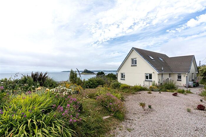 3 Bedroom Detached House For Sale In Turnpike Road, Marazion, TR17