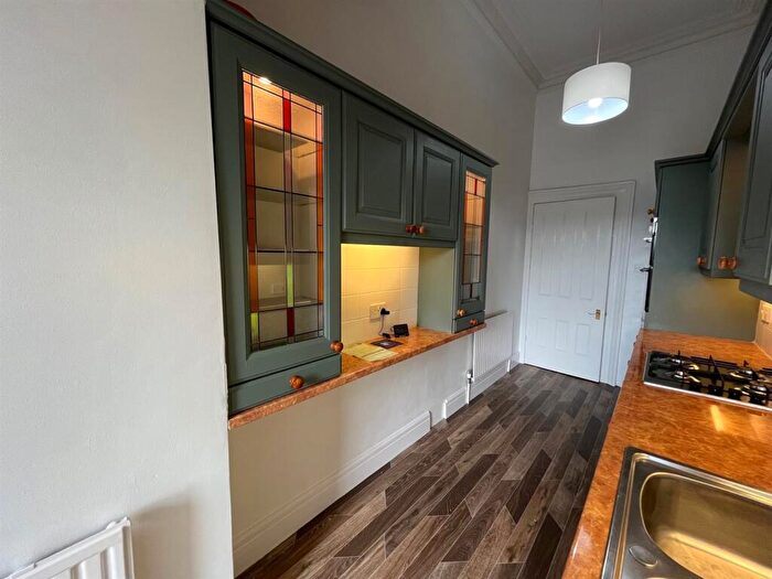 3 Bedroom Flat To Rent In South Road, Weston-Super-Mare, BS23