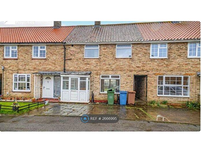 3 Bedroom Terraced House To Rent In Matson Road, Bridlington, YO16
