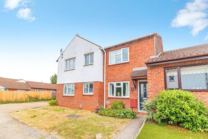 2 Bedroom Terraced House For Sale In Challacombe, Furzton, Milton Keynes, Buckinghamshire, MK4