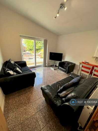 5 Bedroom Terraced House To Rent In Treorchy Street, Cardiff, CF24