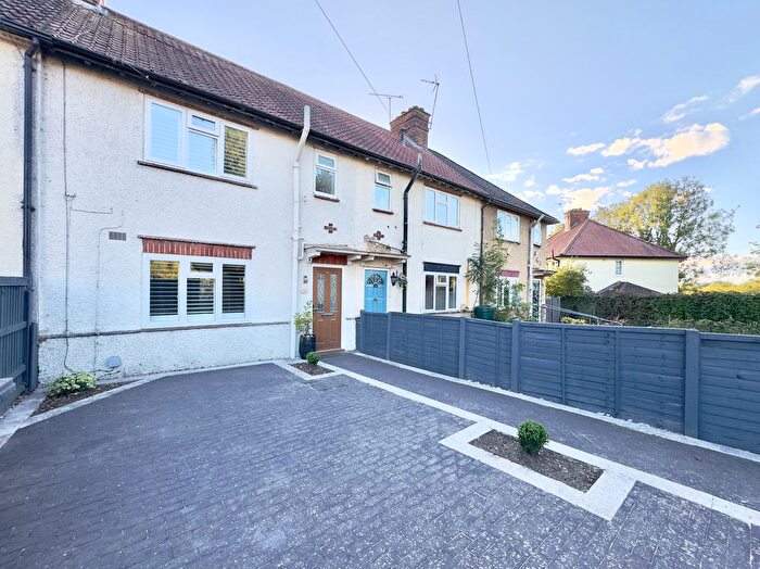 3 Bedroom Terraced House For Sale In Radlett Road, St Albans, AL2