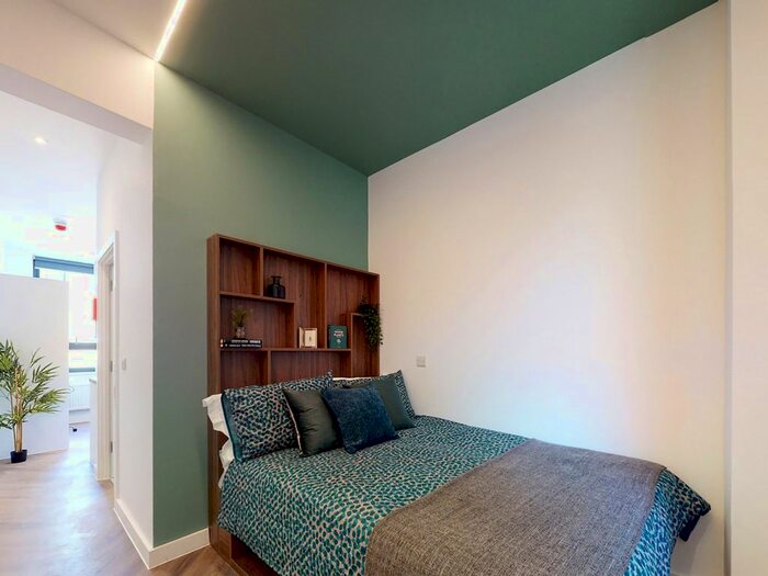 Studio To Rent In Harrow Road, London, W9