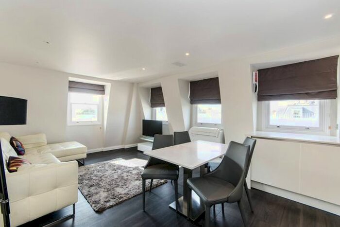 2 Bedroom Flat To Rent In Penywern Road, Earls Court, London, SW5