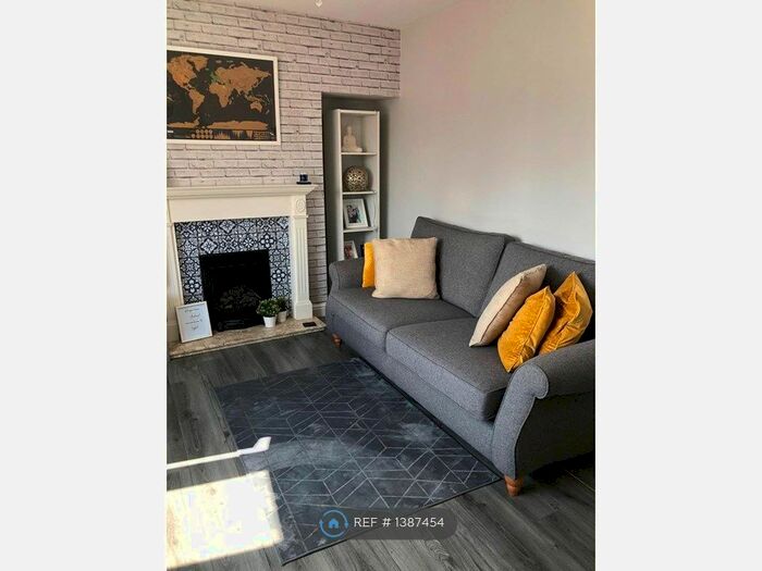 3 Bedroom Terraced House To Rent In Upper Wortley Road, Rotherham, S61