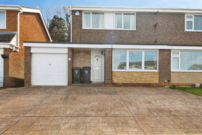 3 Bedroom Semi Detached House For Sale In Rowan Grove, Prudhoe, NE42