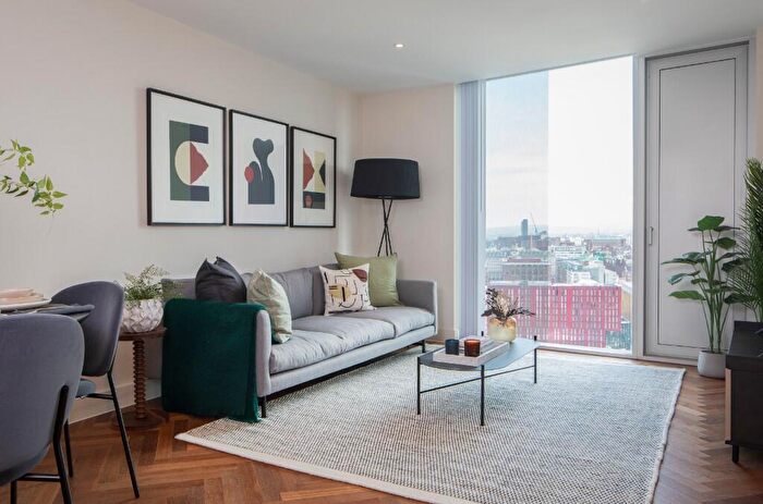 2 Bedroom Apartment To Rent In The Residences Manchester, Deansgate Square, Greater Manchester, M15