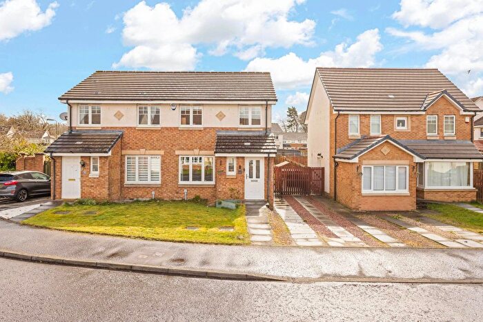 3 Bedroom Semi Detached House For Sale In Harrysmuir Gardens, Pumpherston, EH53