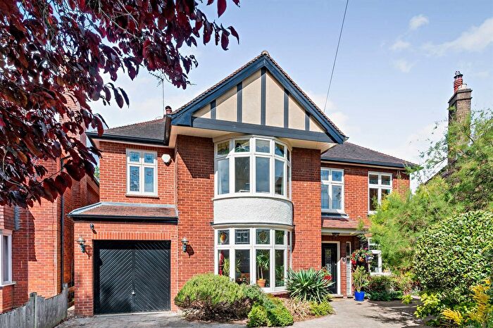 5 Bedroom Detached House For Sale In Broadway Gardens, Peterborough, PE1