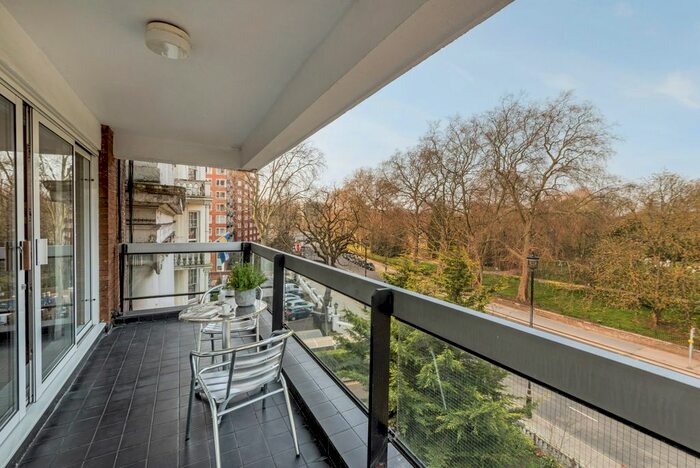 2 Bedroom Flat To Rent In Hyde Park Gate, London, SW7