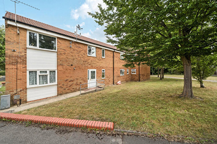 1 Bedroom Maisonette For Sale In Leaves Green, Bracknell, Berkshire, RG12