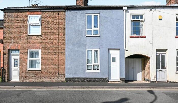 2 Bedroom Terraced House For Sale In Hawthorn Bank, Spalding, PE11