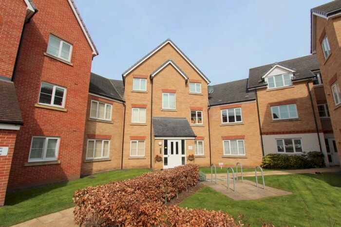 2 Bedroom Flat To Rent In Monarch Way, Leighton Buzzard, LU7