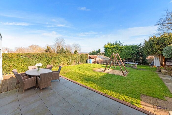 5 Bedroom Detached House For Sale In Willington Street, Maidstone, ME15