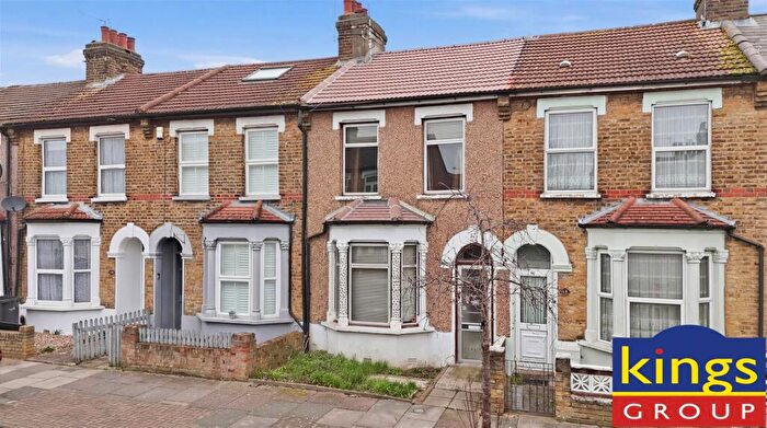 2 Bedroom Terraced House For Sale In Lopen Road, Edmonton, N18