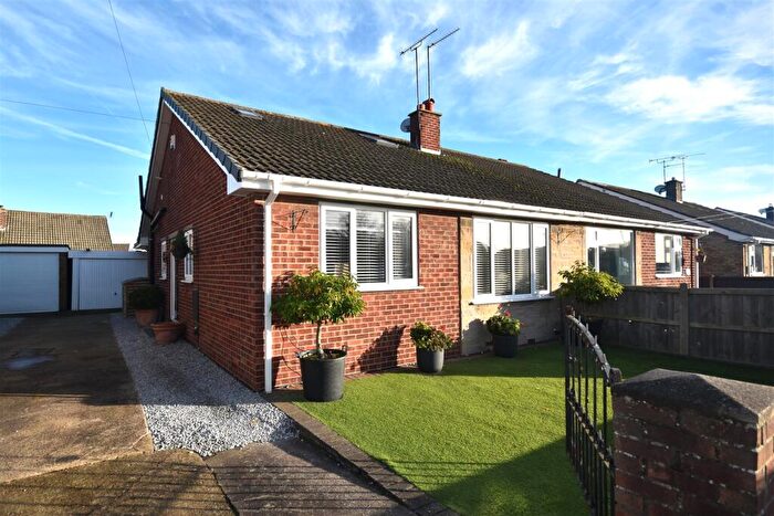 3 Bedroom Semi-Detached Bungalow For Sale In Court Gardens, Snaith, Goole, DN14