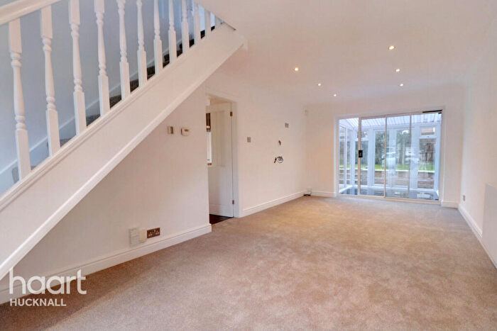 3 Bedroom Detached House For Sale In Stonechurch View, Nottingham, NG15