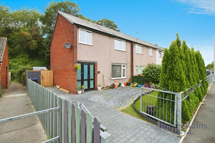 3 Bedroom End Of Terrace House For Sale In Bro Havard, St. Asaph, Denbighshire, LL17