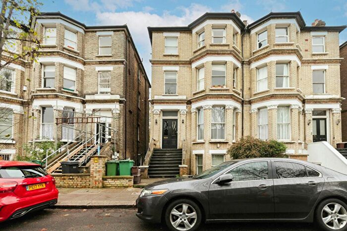 1 Bedroom Flat To Rent In Garlinge Road, London, NW2