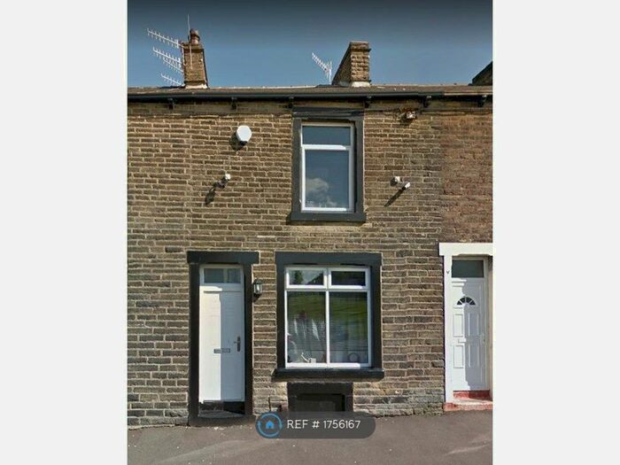 3 Bedroom Terraced House To Rent In Raglan Road, Burnley, BB11