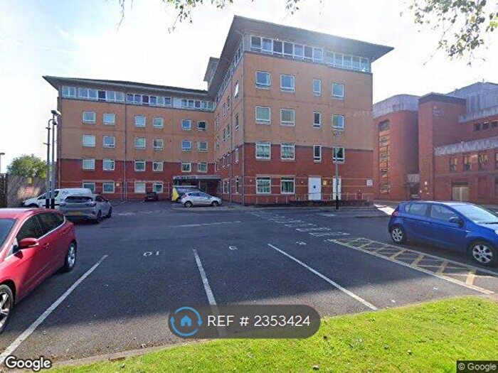 1 Bedroom Flat To Rent In John Street, Stockport, SK1