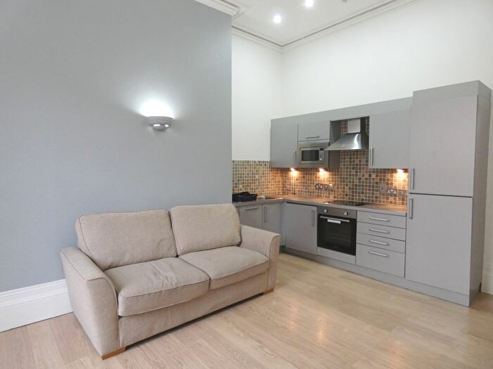 1 Bedroom Flat To Rent In West Cliff, Preston, Lancashire, PR1