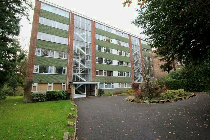2 Bedroom Flat To Rent In Two Bedroom Flat With Balcony - Lindsay Road - &#; Pcm, BH13