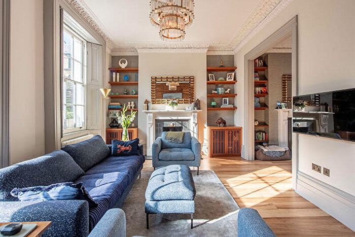 4 Bedroom Semi-Detached House For Sale In East Heath Road, Hampstead, NW3