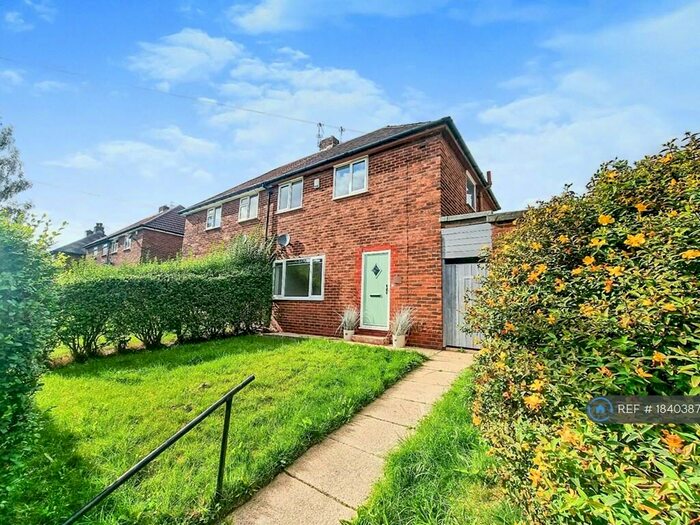 2 Bedroom Semi-Detached House To Rent In Carr Avenue, Prestwich, Manchester, M25