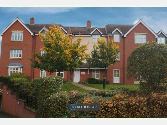 2 Bedroom Flat To Rent In Whitefields Road, Solihull, B91