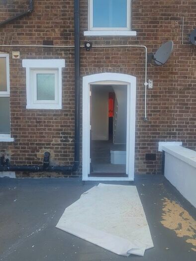 3 Bedroom Flat To Rent In High Street, Harrow, Greater London, HA3